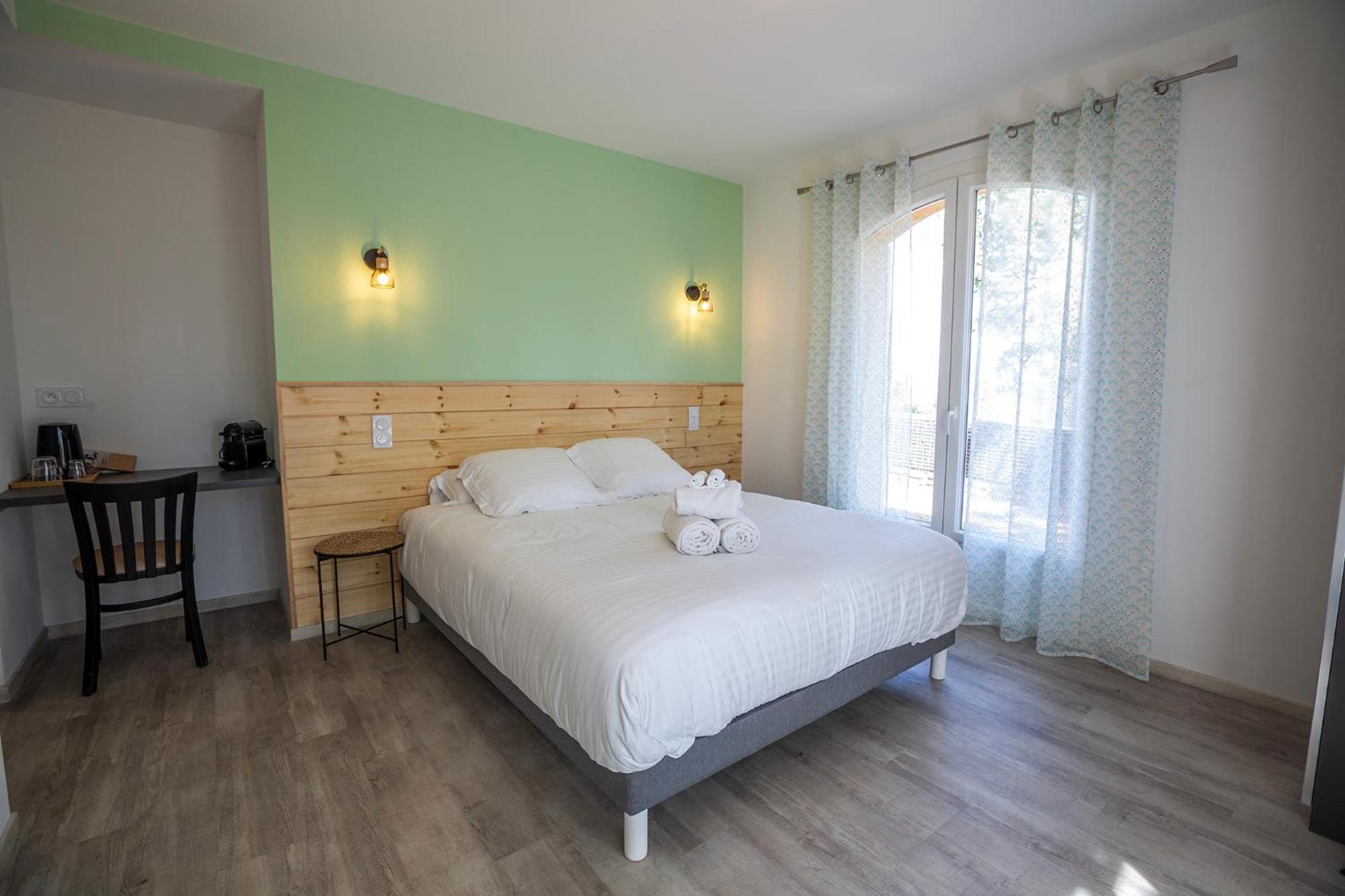 Domaine De La Mautanne Aparthotel Sainte-Tulle Εξωτερικό φωτογραφία