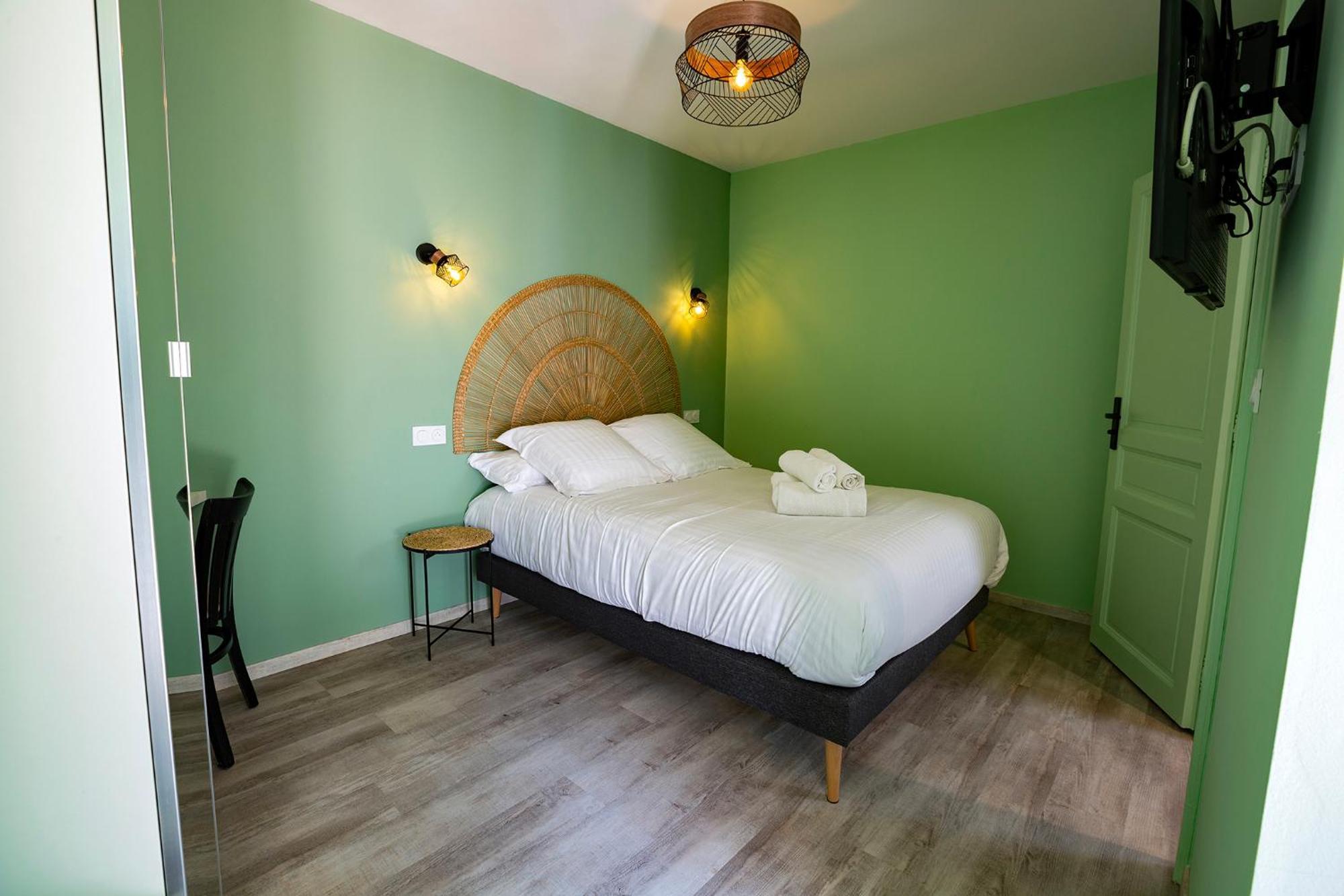 Domaine De La Mautanne Aparthotel Sainte-Tulle Εξωτερικό φωτογραφία
