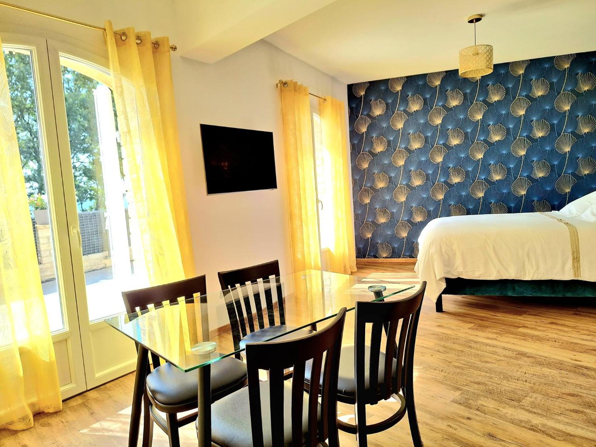 Domaine De La Mautanne Aparthotel Sainte-Tulle Εξωτερικό φωτογραφία